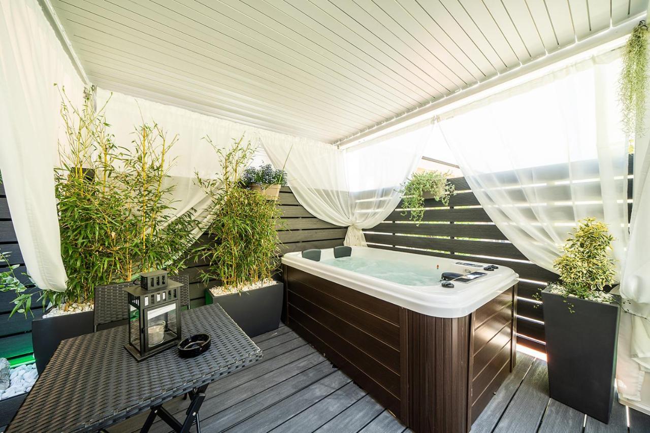 Sea Garden Apartments & Rooms 格拉多 外观 照片